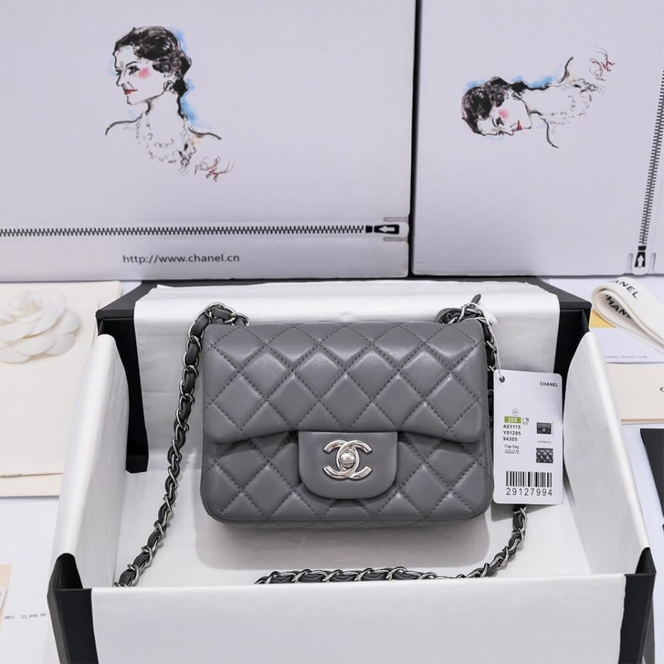 Chanel MINI FLAP BAG - Image 2