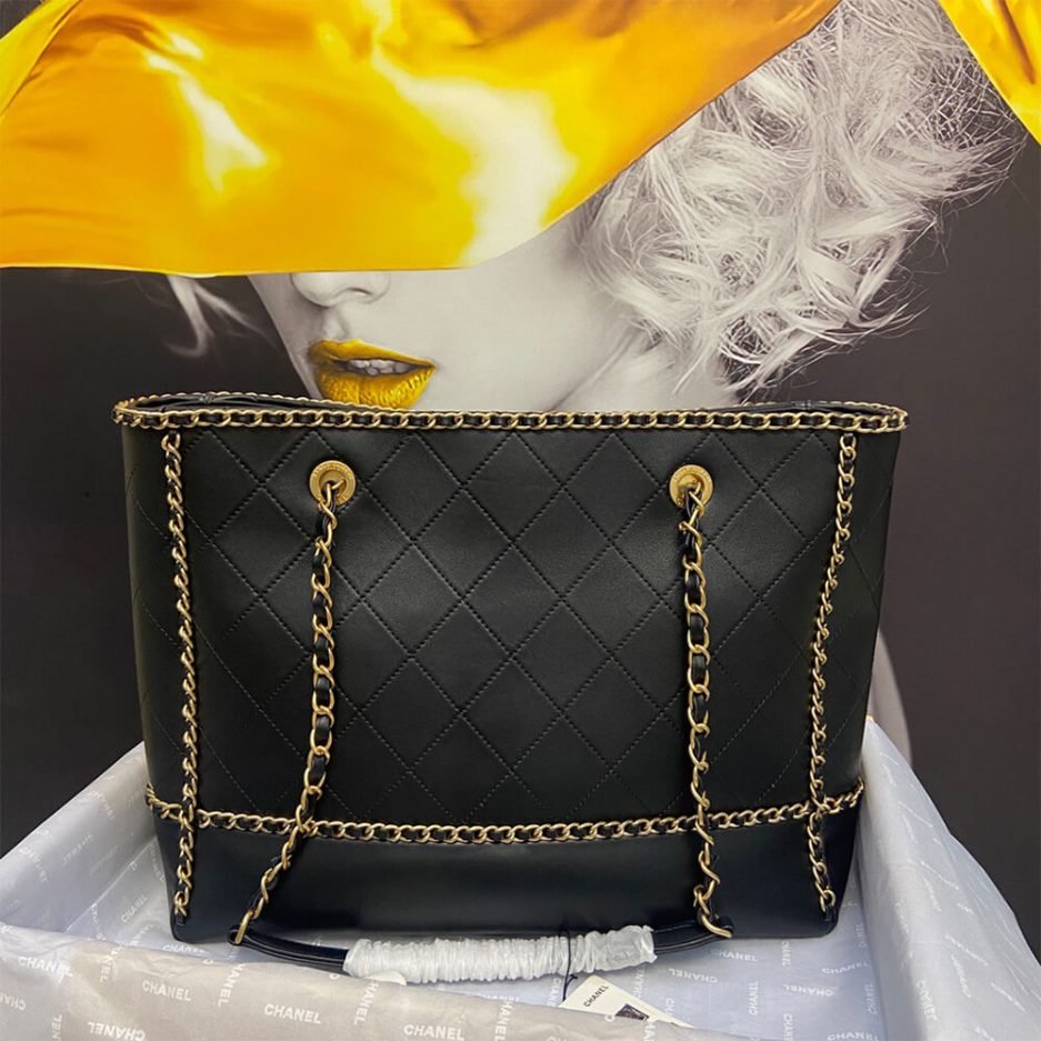 CHANEL SHOPPING BAG - Image 4