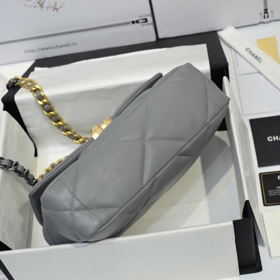 CHANEL 19 HANDBAG - Image 5
