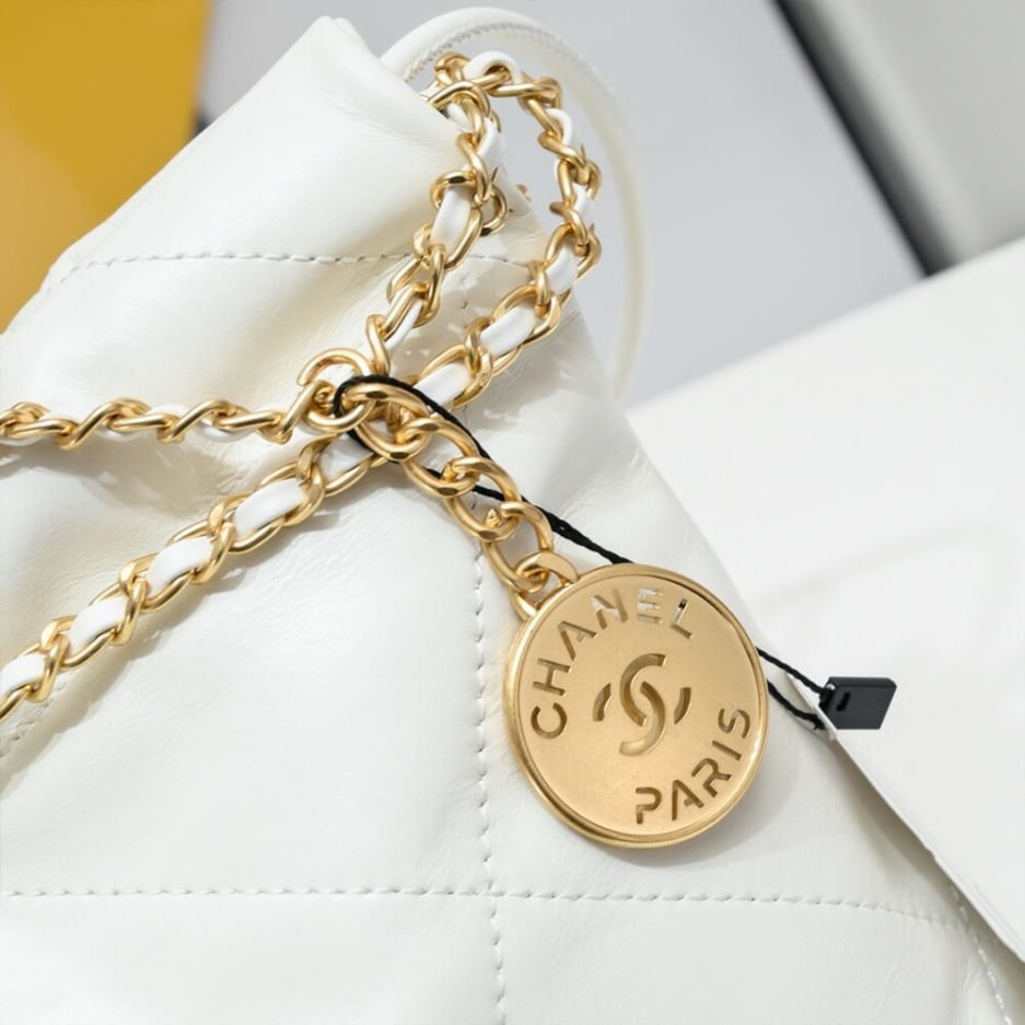 CHANEL 22 MINI HANDBAG - Image 6