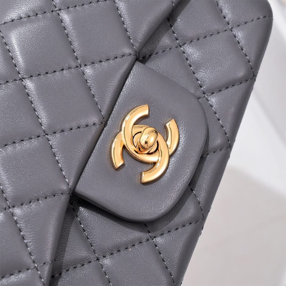 Chanel MINI FLAP BAG - Image 6