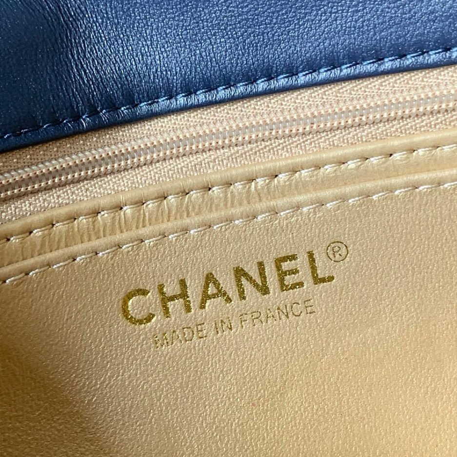 Chanel Pearl Crush Mini Rectangular Flap - Image 7