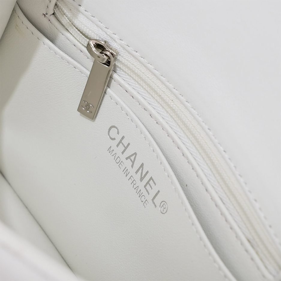 Chanel MINI FLAP BAG - Image 7